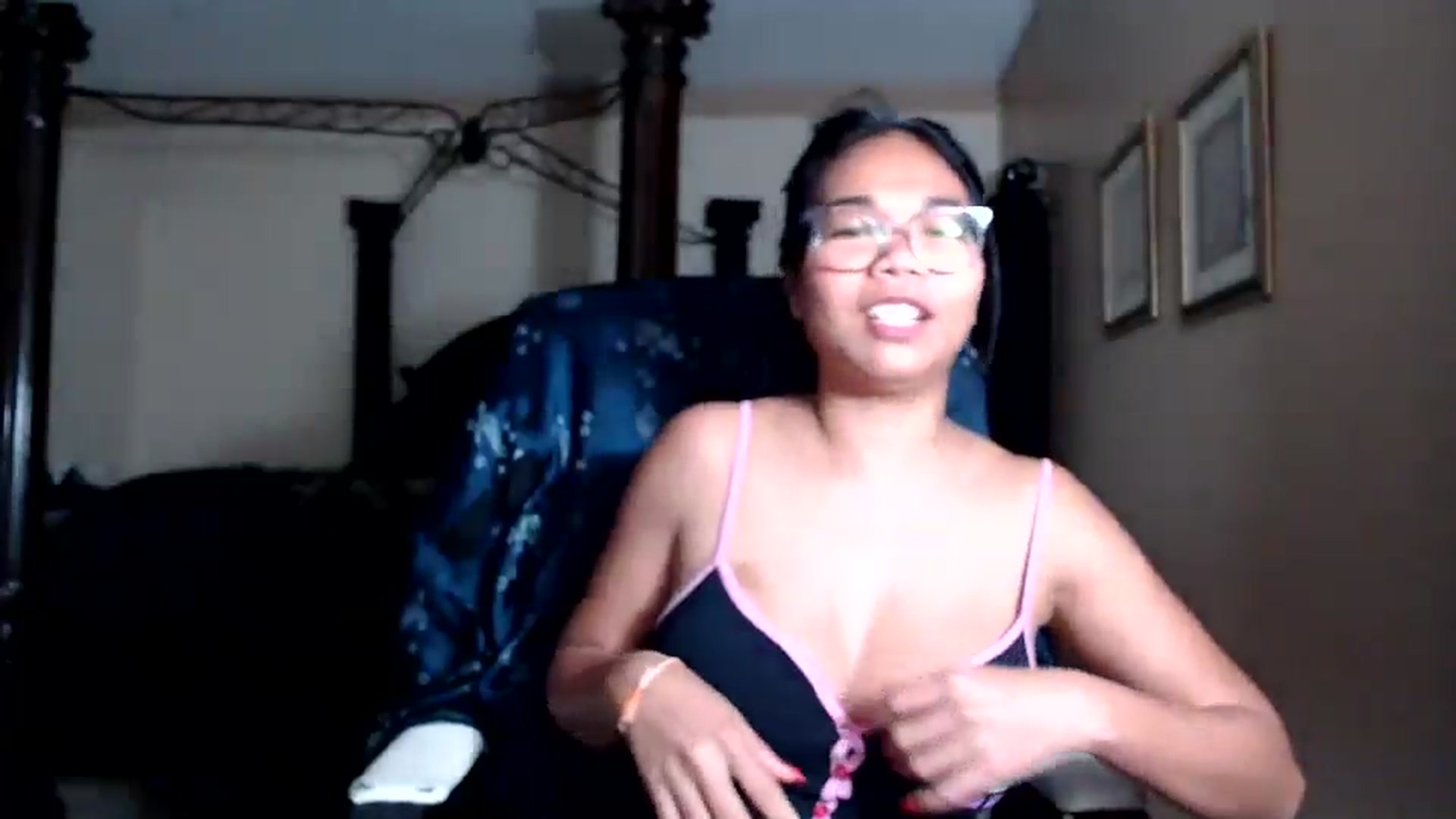 Gallery image thumbnail from Littlekai2030's myfreecams stream on, 03/13/2026, 03:17 image 16 of 20