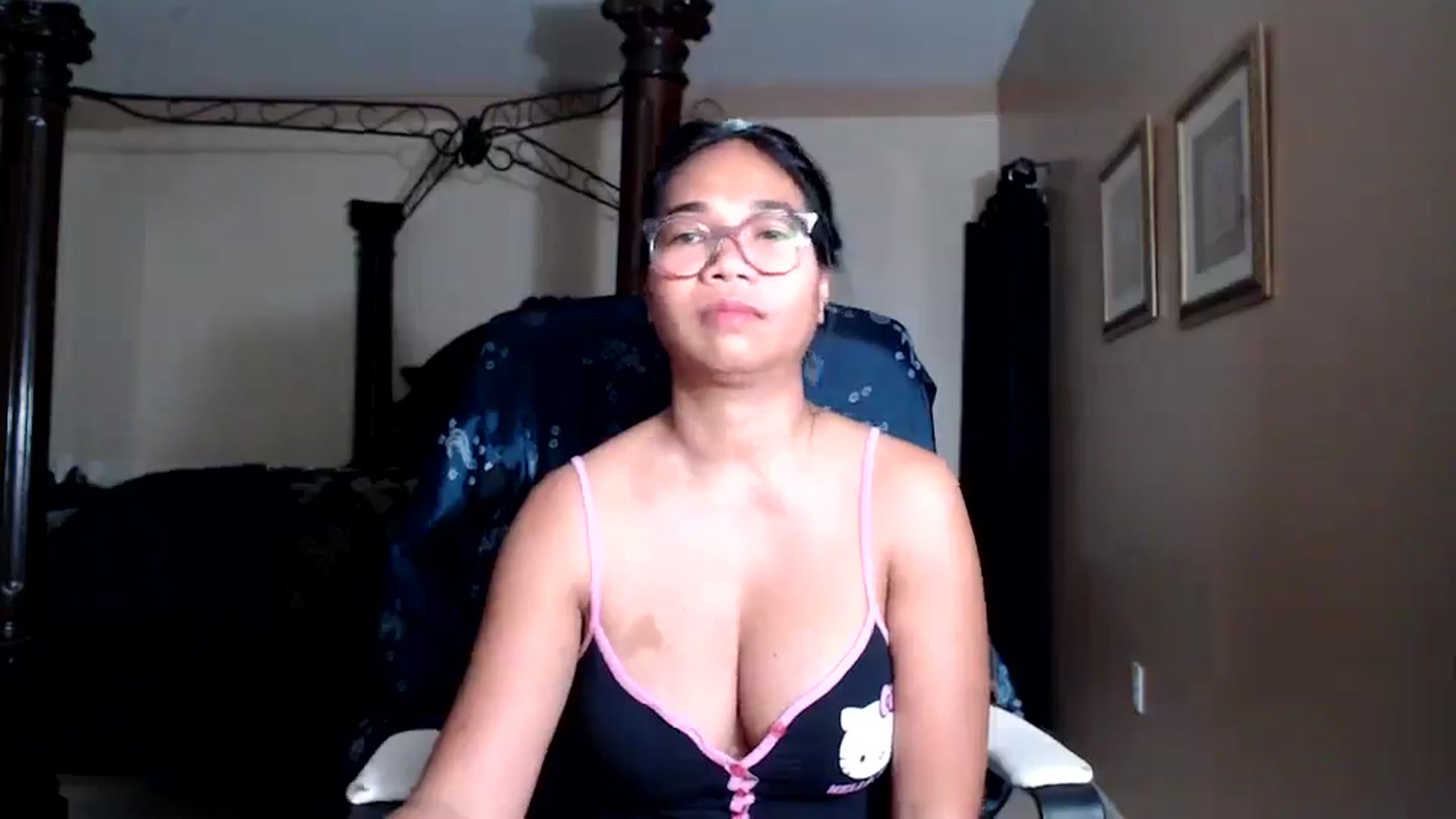 Gallery image thumbnail from Littlekai2030's myfreecams stream on, 03/13/2026, 03:17 image 14 of 20