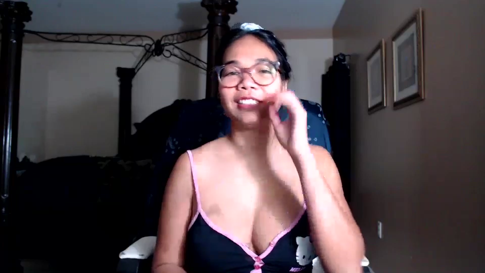 Gallery image thumbnail from Littlekai2030's myfreecams stream on, 03/13/2026, 03:17 image 3 of 20