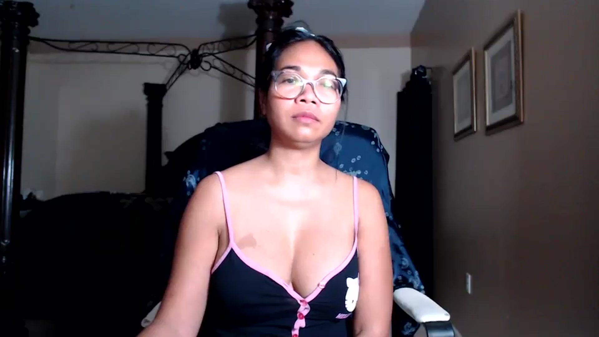 Gallery image thumbnail from Littlekai2030's myfreecams stream on, 03/13/2026, 03:17 image 11 of 20
