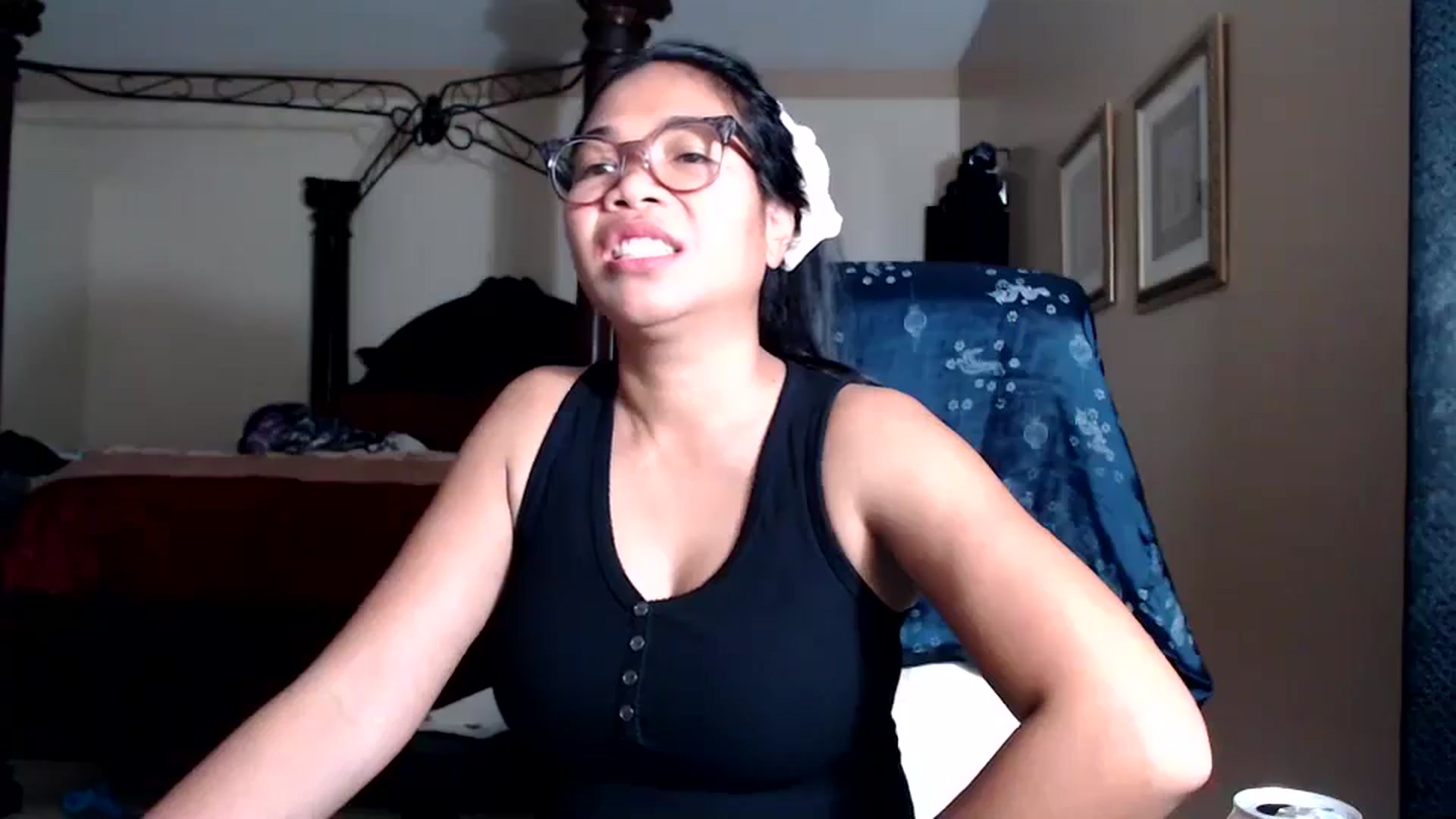 Gallery image thumbnail from Littlekai2030's myfreecams stream on, 03/15/2026, 23:07 image 15 of 20