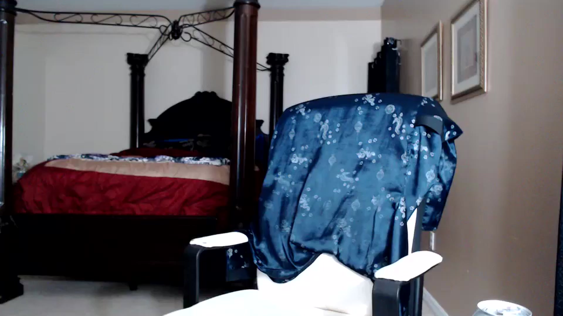 Gallery image thumbnail from Littlekai2030's myfreecams stream on, 03/19/2026, 03:03 image 1 of 20