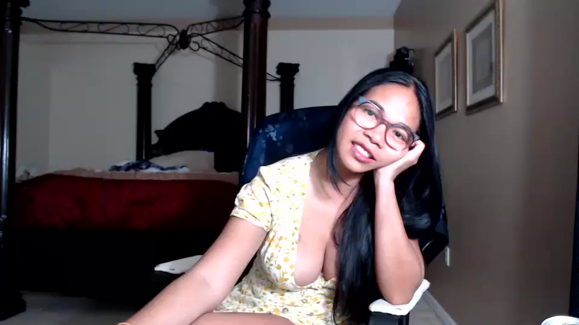 Gallery image thumbnail from Littlekai2030's myfreecams stream on, 03/20/2026, 02:59 image 13 of 20