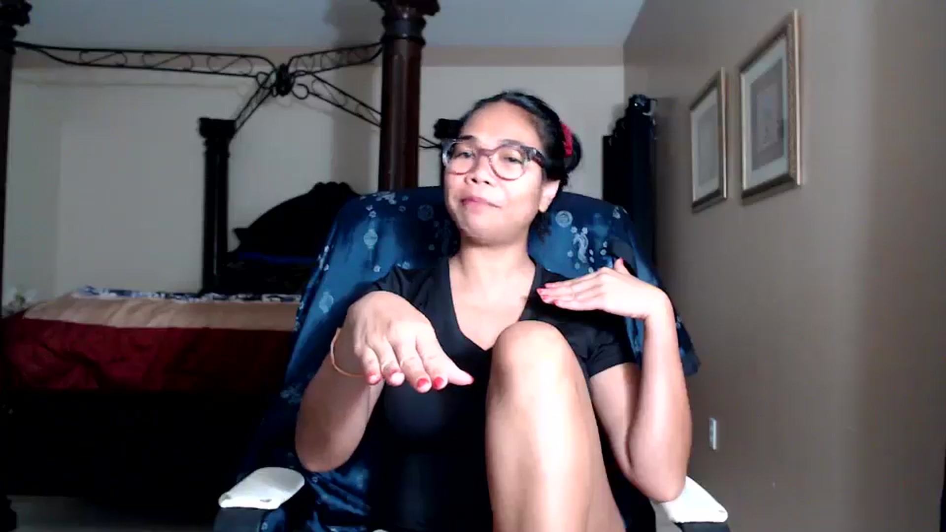 Gallery image thumbnail from Littlekai2030's myfreecams stream on, 03/25/2026, 03:00 image 13 of 20
