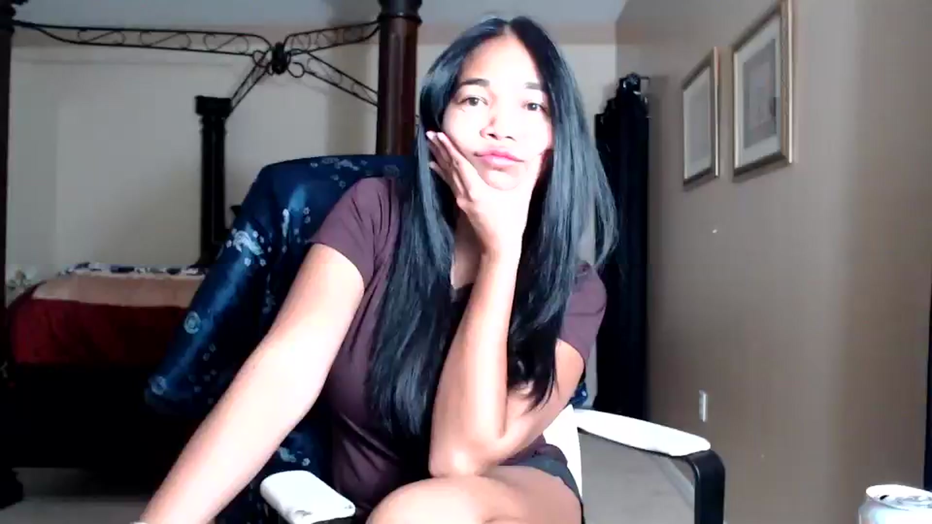 Gallery image thumbnail from Littlekai2030's myfreecams stream on, 03/29/2026, 02:05 image 14 of 20