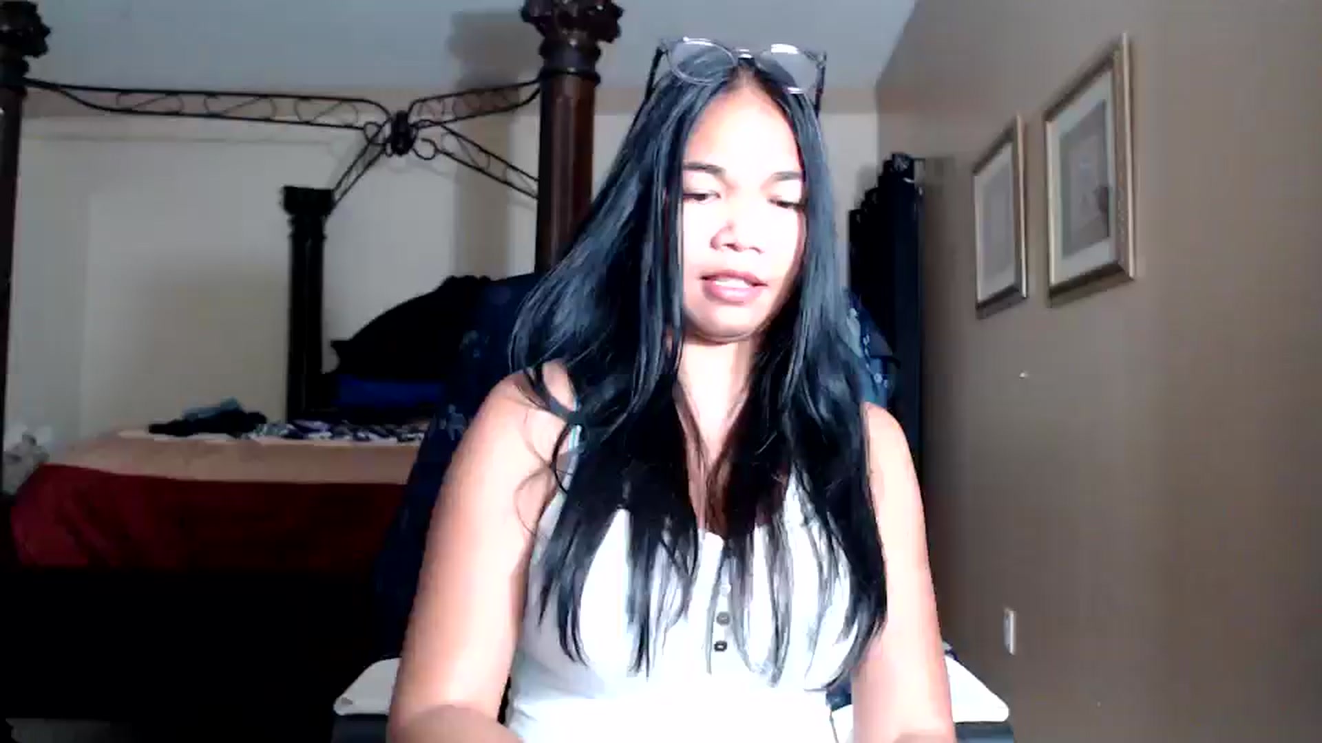 Gallery image thumbnail from Littlekai2030's myfreecams stream on, 03/31/2026, 03:31 image 12 of 20