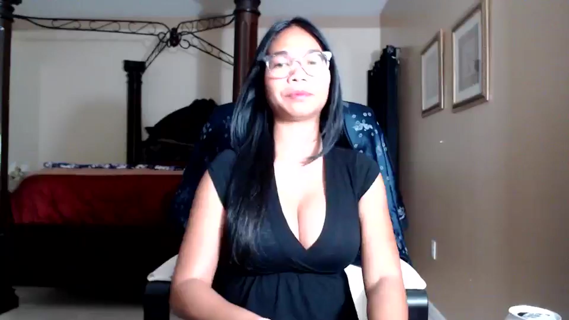 Gallery image thumbnail from Littlekai2030's myfreecams stream on, 04/02/2026, 03:14 image 9 of 20