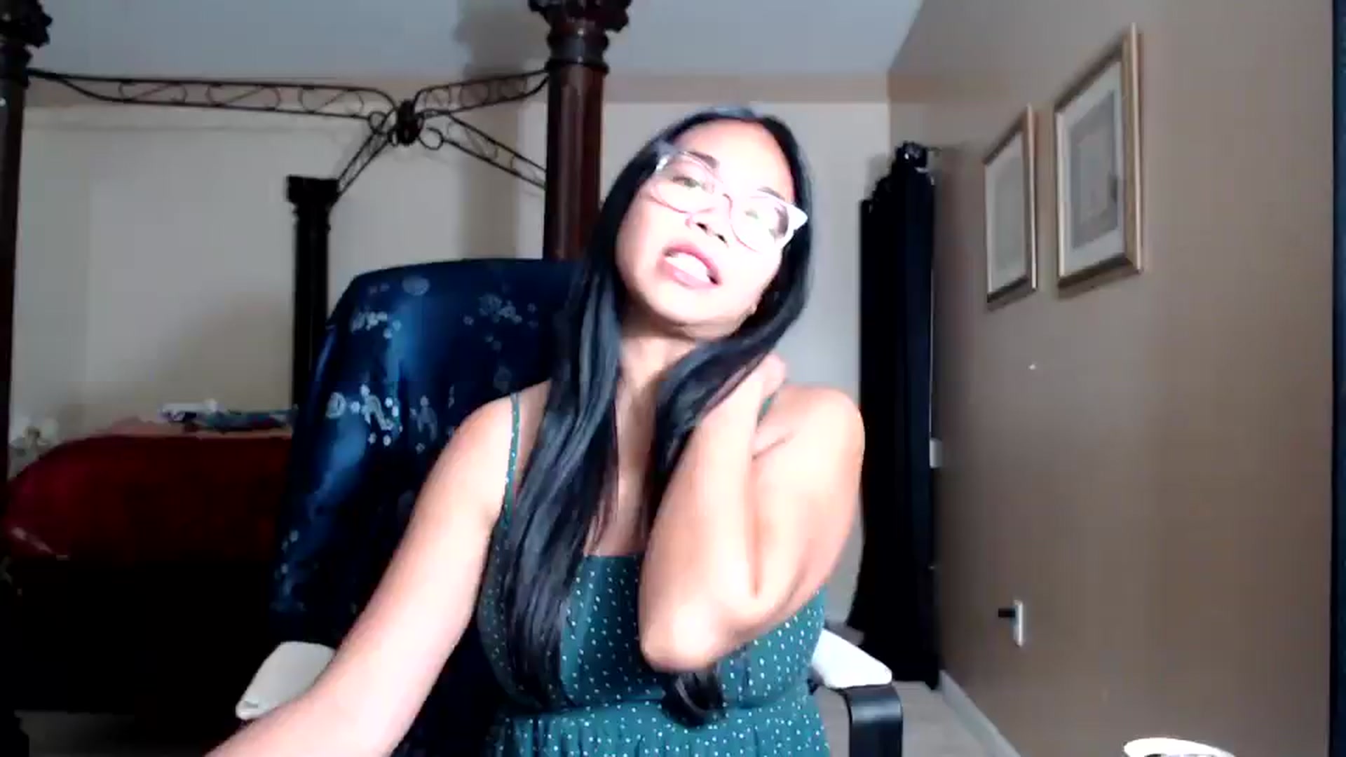 Gallery image thumbnail from Littlekai2030's myfreecams stream on, 04/03/2026, 03:01 image 6 of 20
