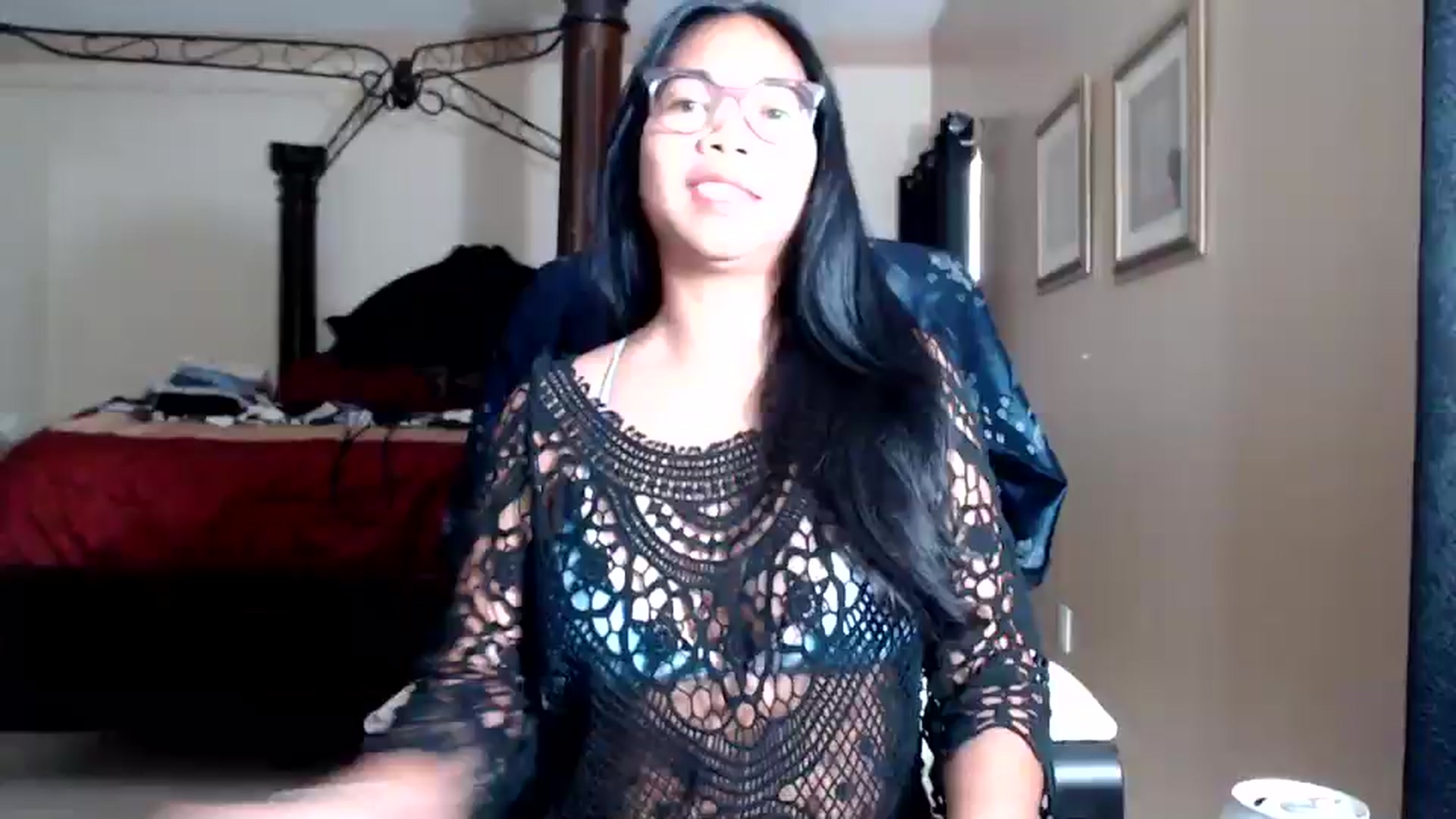 Gallery image thumbnail from Littlekai2030's myfreecams stream on, 04/04/2026, 24:00 image 1 of 20