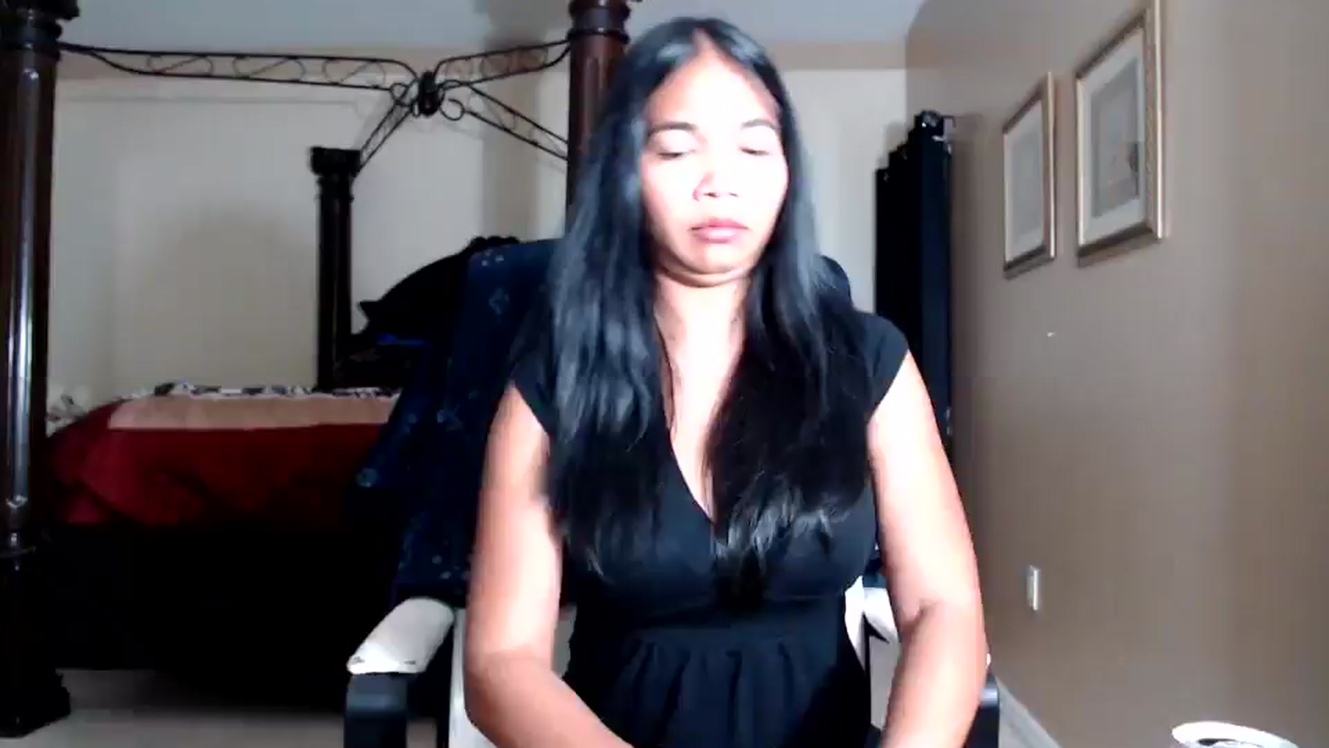 Gallery image thumbnail from Littlekai2030's myfreecams stream on, 04/07/2026, 03:15 image 11 of 20