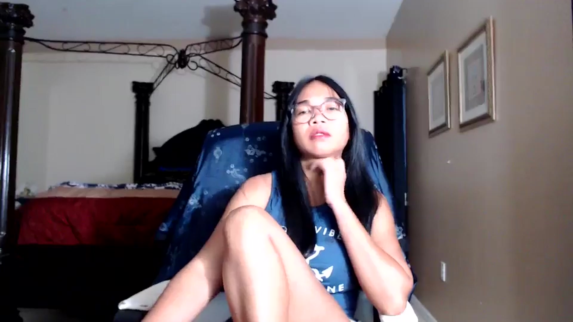 Gallery image thumbnail from Littlekai2030's myfreecams stream on, 04/08/2026, 24:00 image 15 of 20