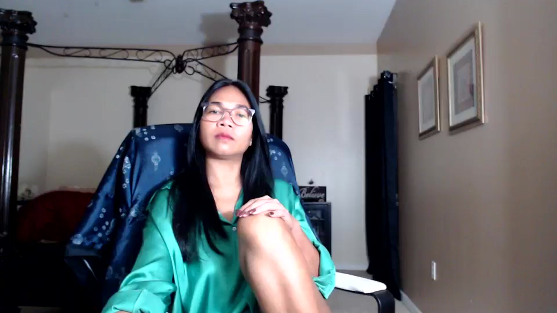 Gallery image thumbnail from Littlekai2030's myfreecams stream on, 04/09/2026, 24:00 image 17 of 20