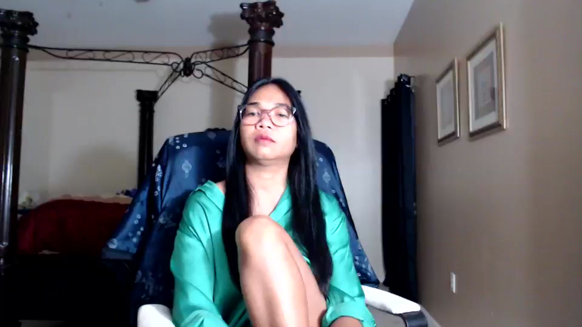 Gallery image thumbnail from Littlekai2030's myfreecams stream on, 04/09/2026, 24:00 image 14 of 20