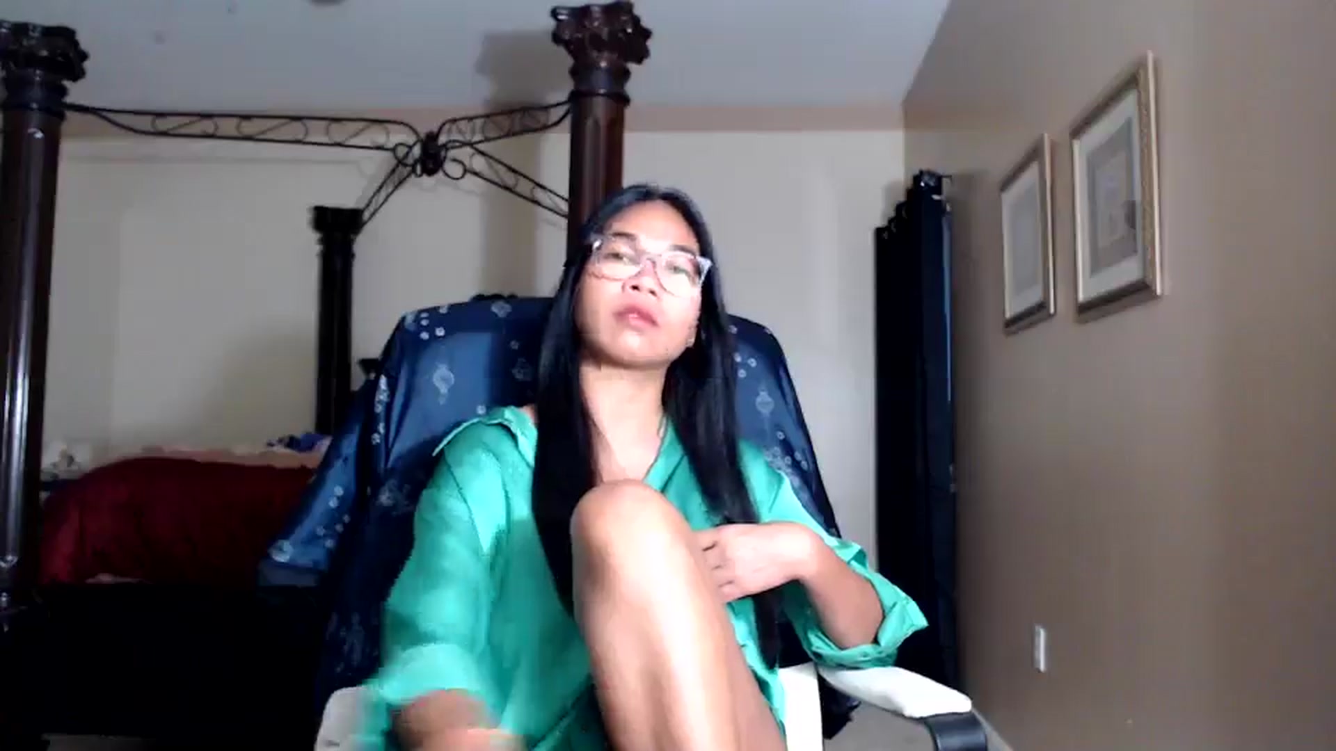 Gallery image thumbnail from Littlekai2030's myfreecams stream on, 04/09/2026, 24:00 image 4 of 20