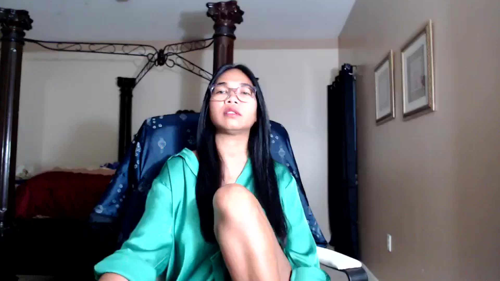 Gallery image thumbnail from Littlekai2030's myfreecams stream on, 04/09/2026, 24:00 image 7 of 20