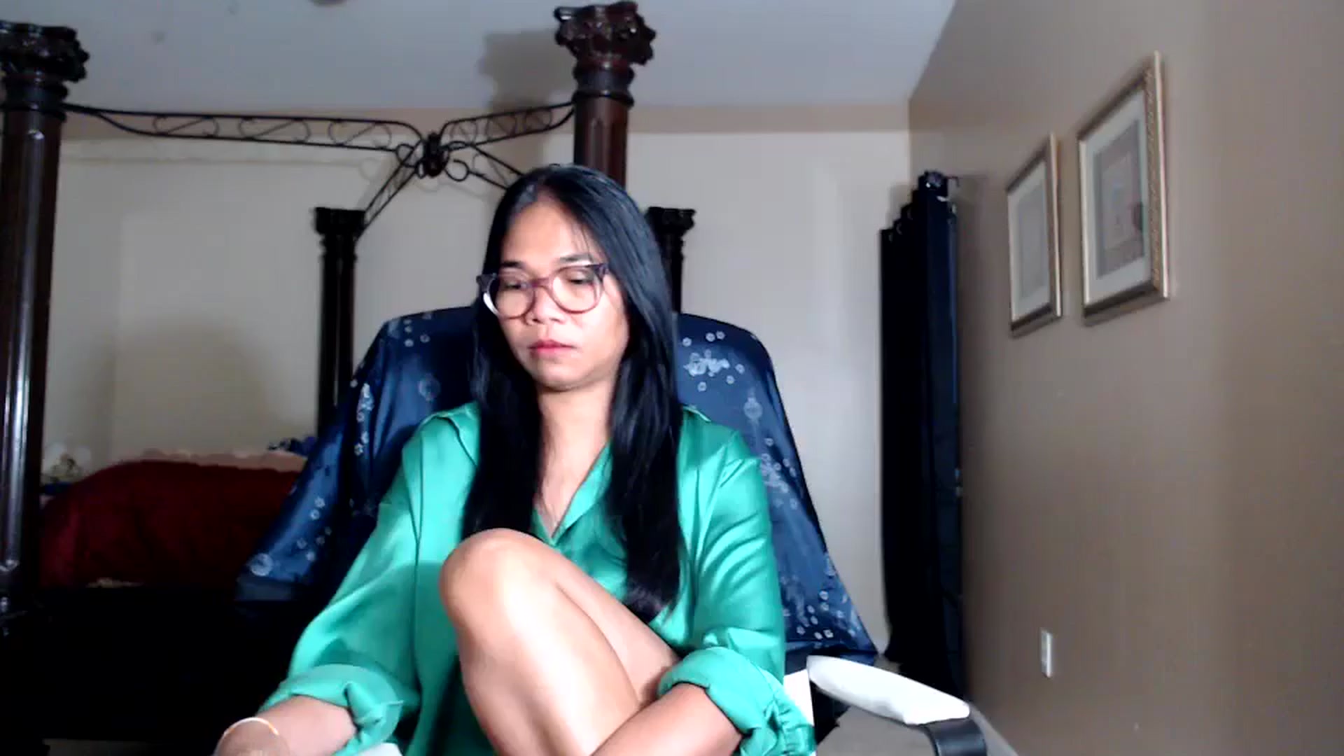 Gallery image thumbnail from Littlekai2030's myfreecams stream on, 04/09/2026, 24:00 image 11 of 20