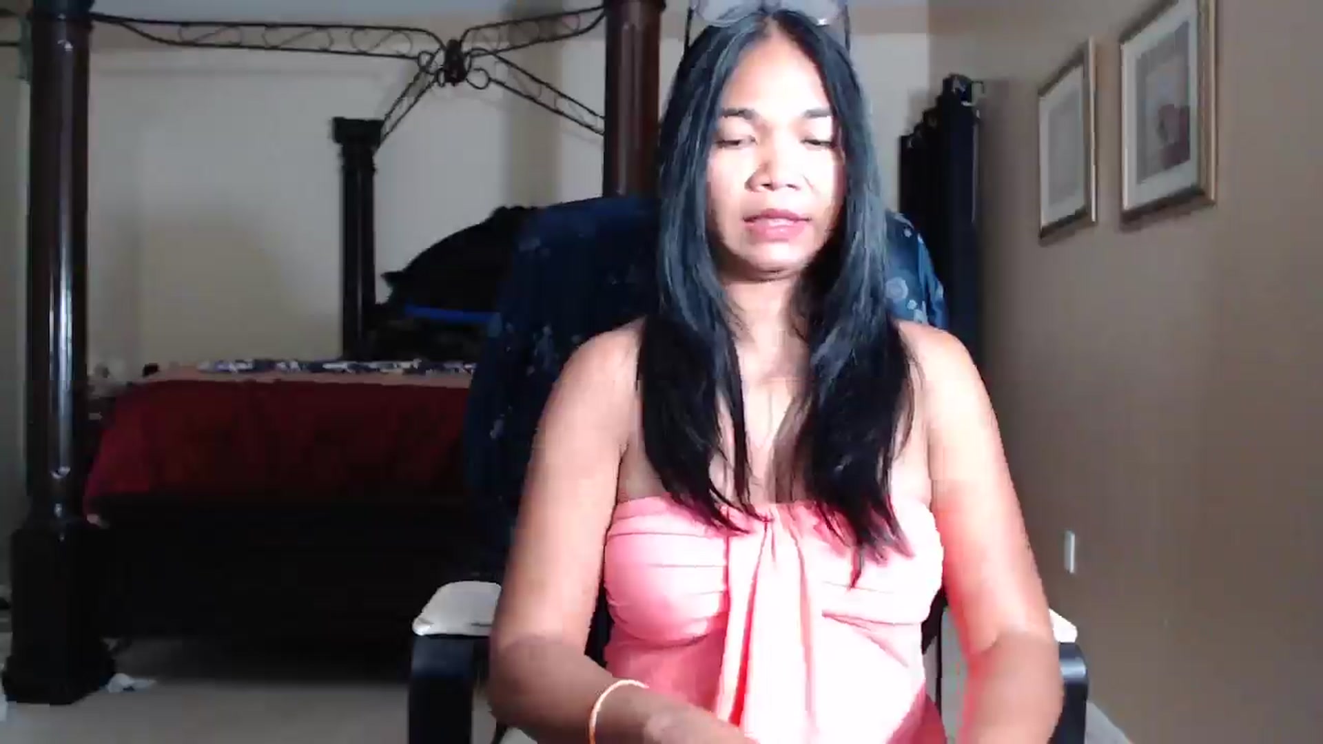 Gallery image thumbnail from Littlekai2030's myfreecams stream on, 04/12/2026, 04:08 image 2 of 20
