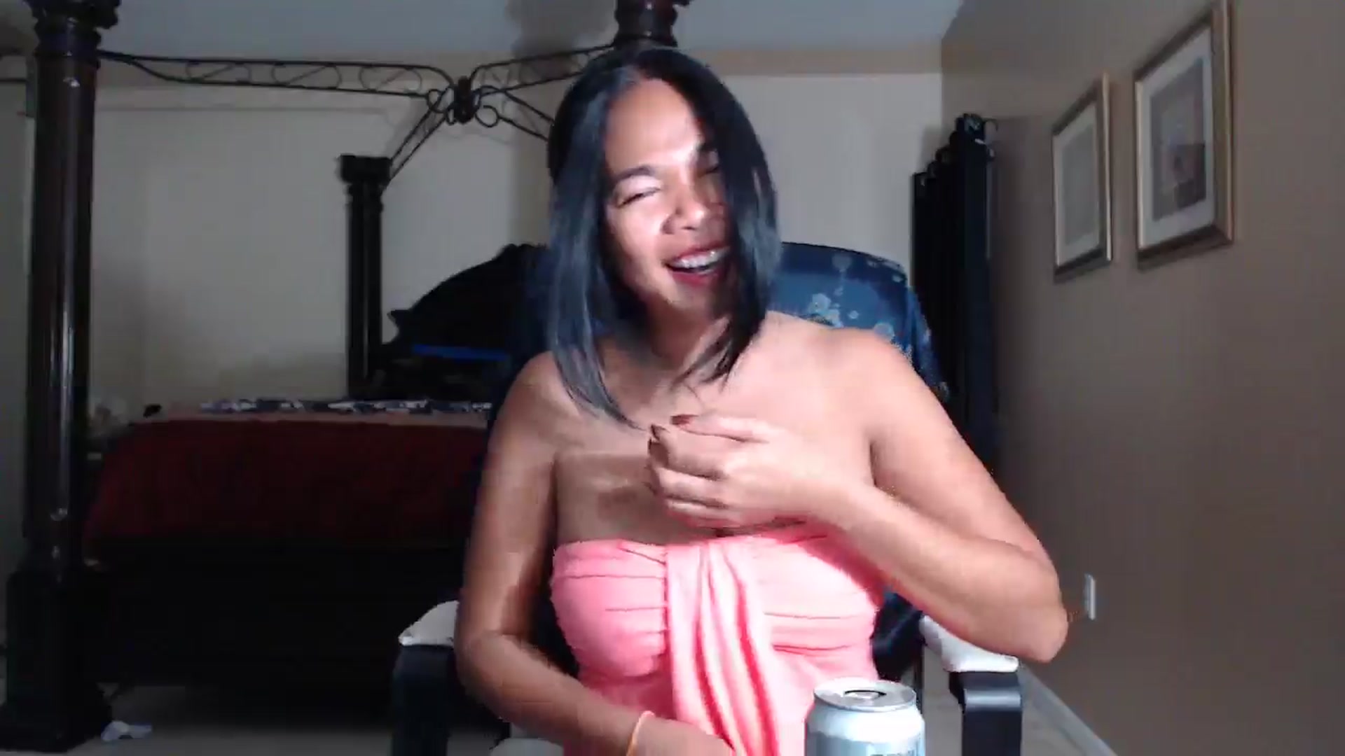 Gallery image thumbnail from Littlekai2030's myfreecams stream on, 04/12/2026, 04:08 image 15 of 20