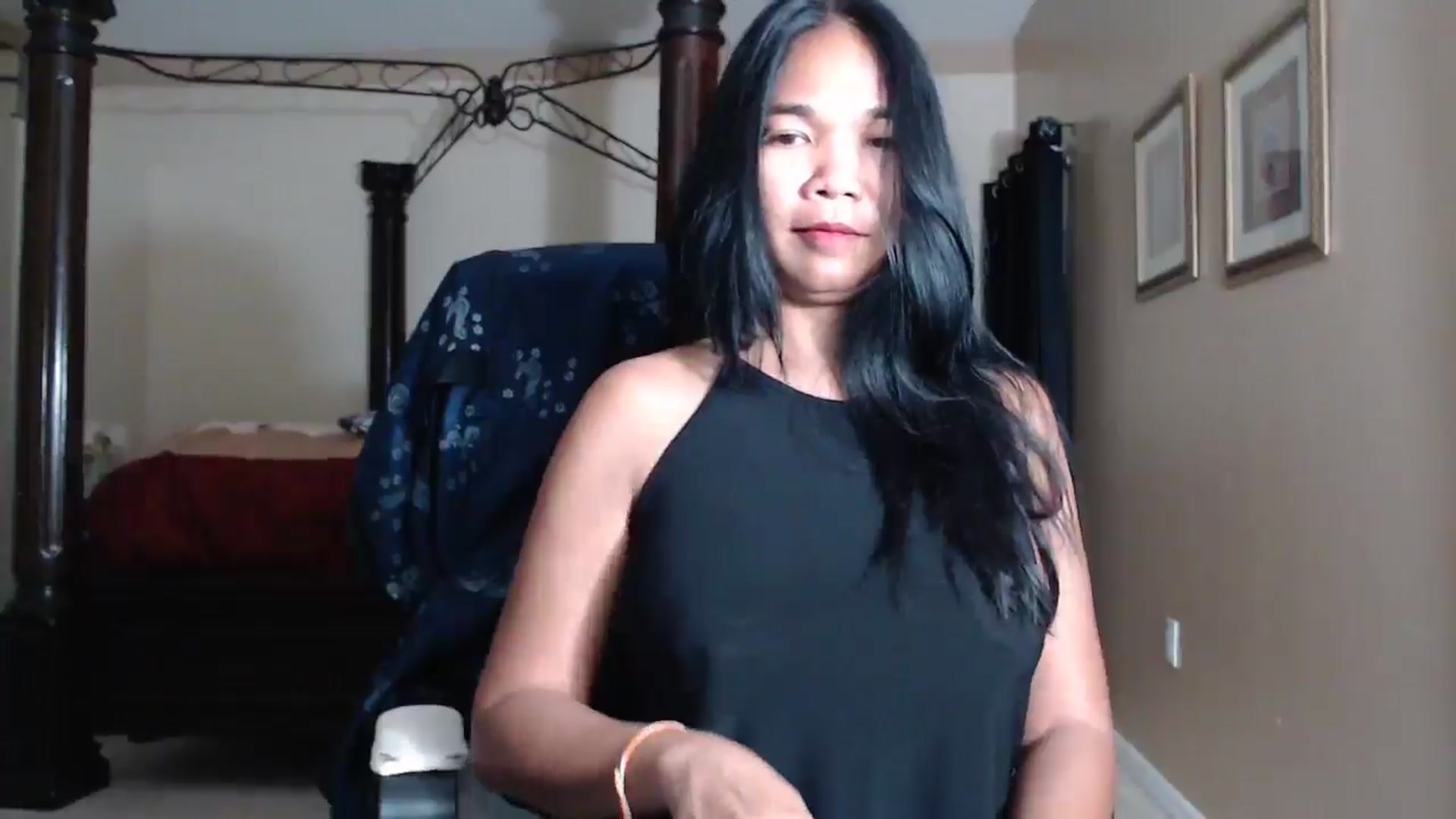Gallery image thumbnail from Littlekai2030's myfreecams stream on, 04/17/2026, 03:23 image 6 of 20
