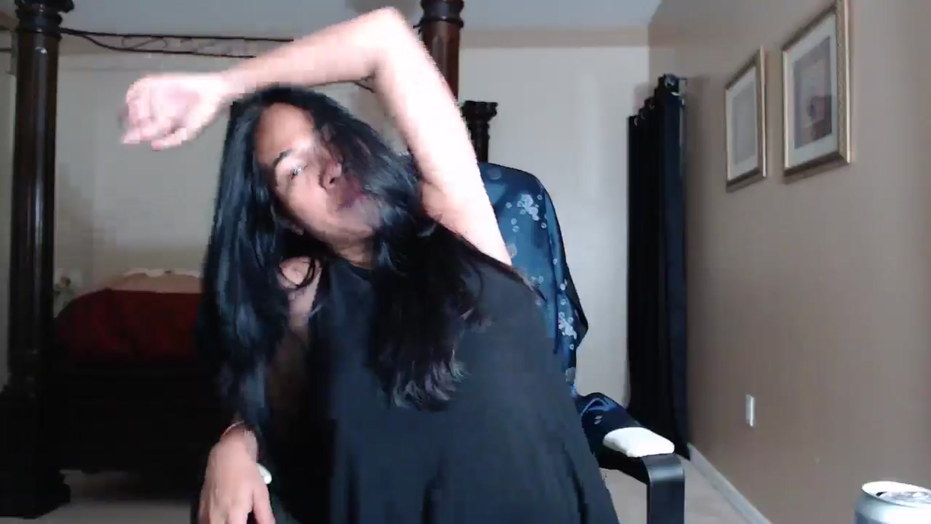 Gallery image thumbnail from Littlekai2030's myfreecams stream on, 04/17/2026, 03:23 image 20 of 20