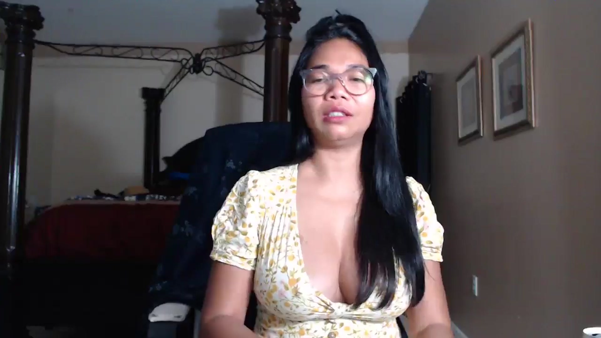 Gallery image thumbnail from Littlekai2030's myfreecams stream on, 04/21/2026, 03:38 image 13 of 20
