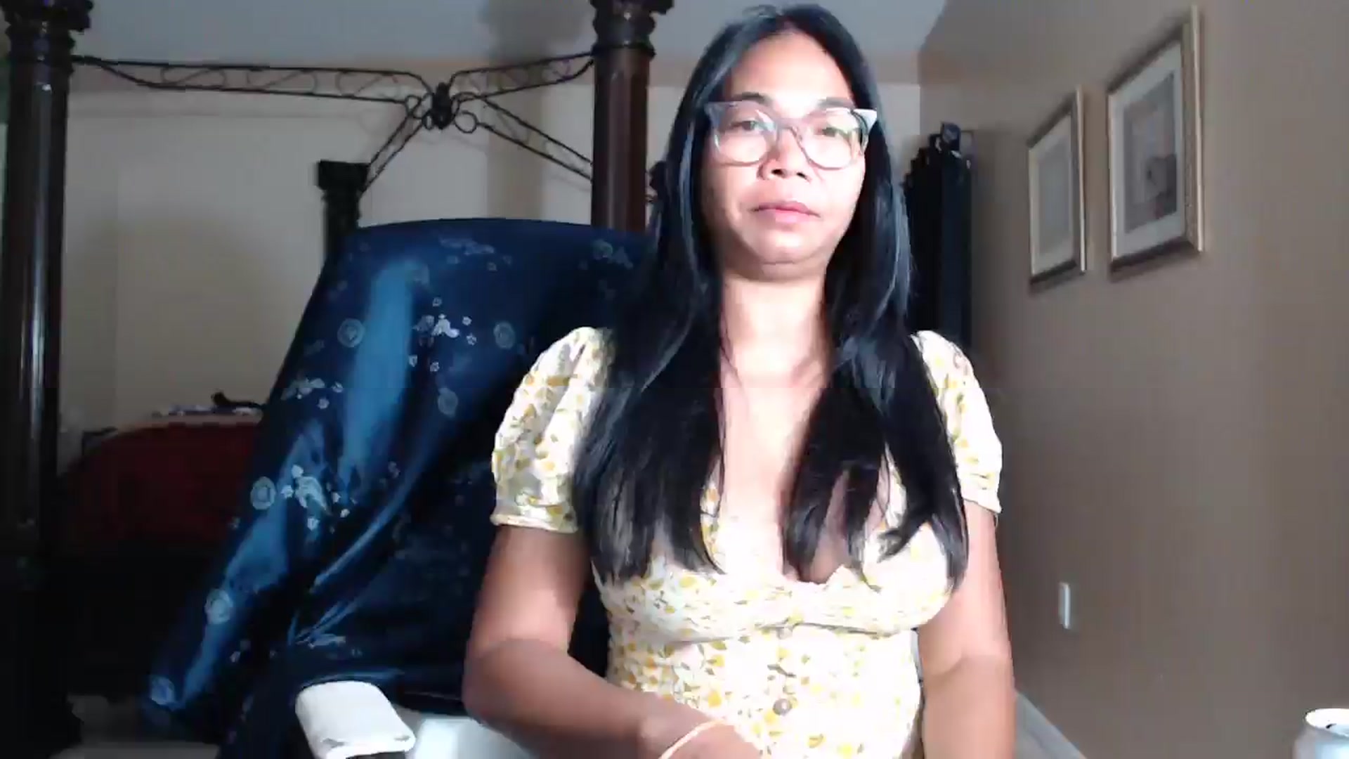 Gallery image thumbnail from Littlekai2030's myfreecams stream on, 04/21/2026, 03:38 image 4 of 20