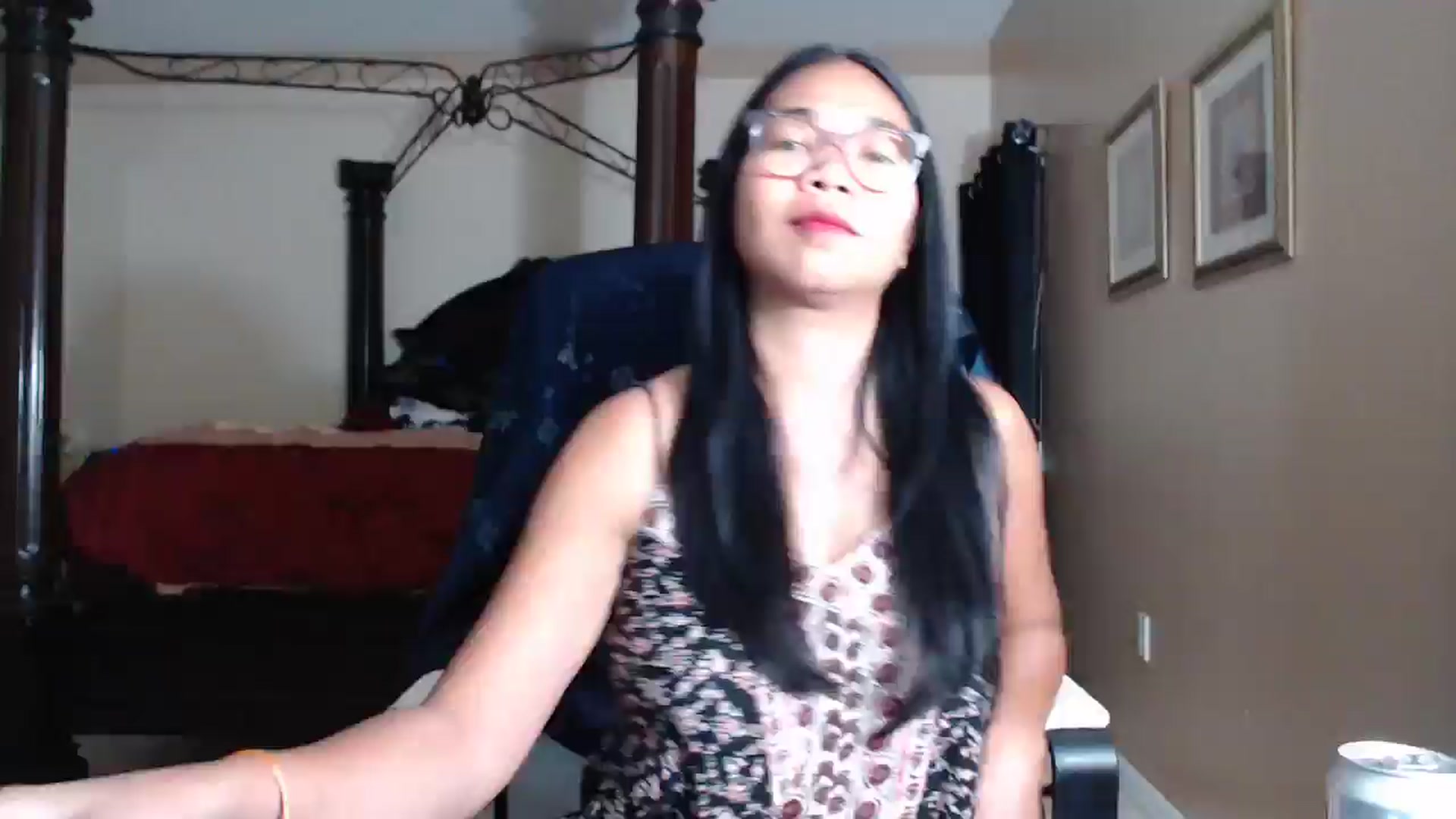 Gallery image thumbnail from Littlekai2030's myfreecams stream on, 04/22/2026, 03:53 image 1 of 20