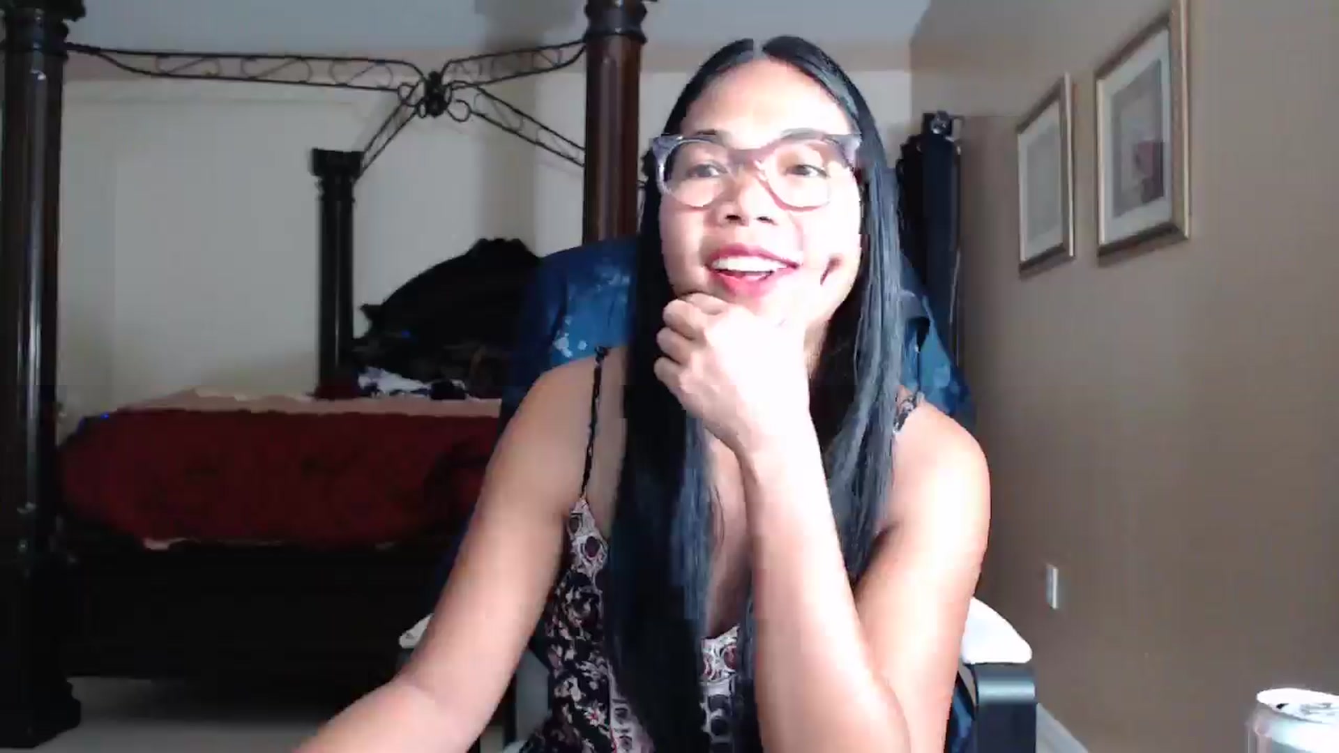 Gallery image thumbnail from Littlekai2030's myfreecams stream on, 04/22/2026, 03:53 image 10 of 20