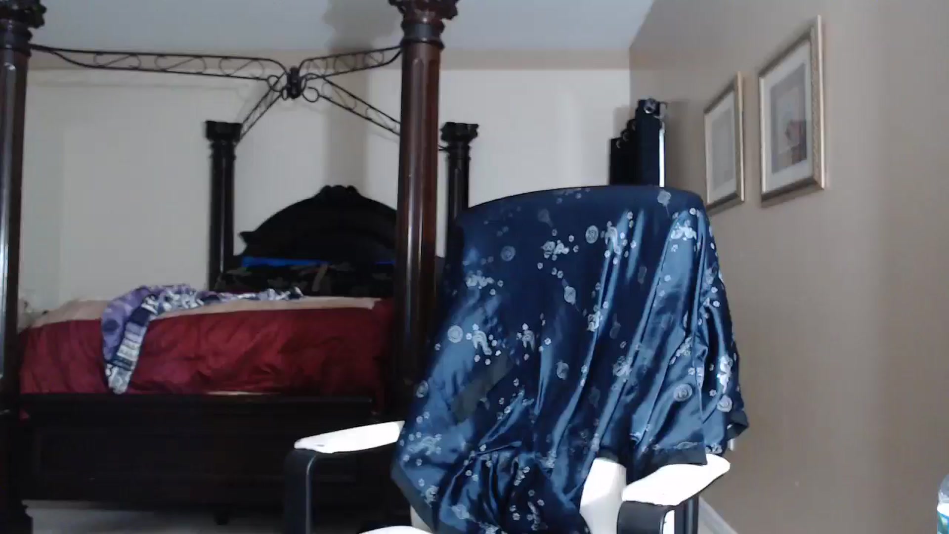 Gallery image thumbnail from Littlekai2030's myfreecams stream on, 04/27/2026, 24:00 image 8 of 20