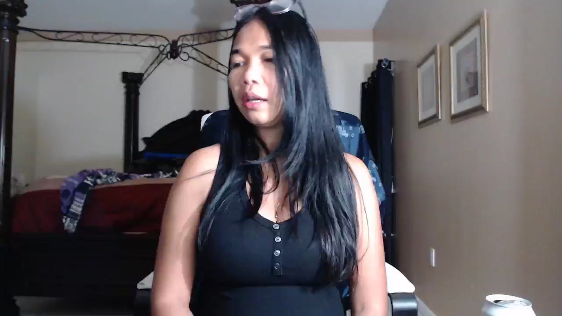 Gallery image thumbnail from Littlekai2030's myfreecams stream on, 04/27/2026, 01:39 image 6 of 20