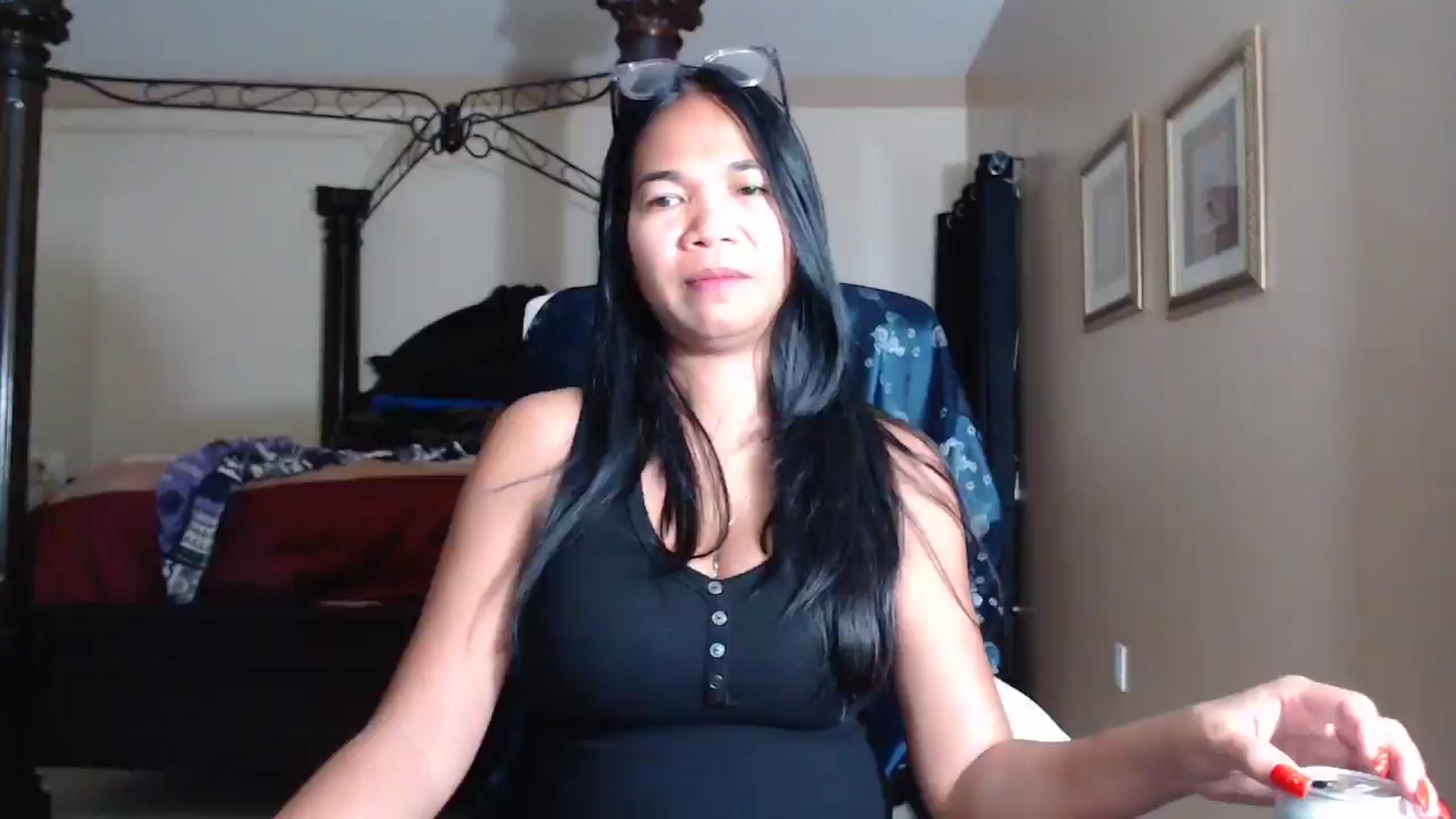 Gallery image thumbnail from Littlekai2030's myfreecams stream on, 04/27/2026, 01:39 image 9 of 20