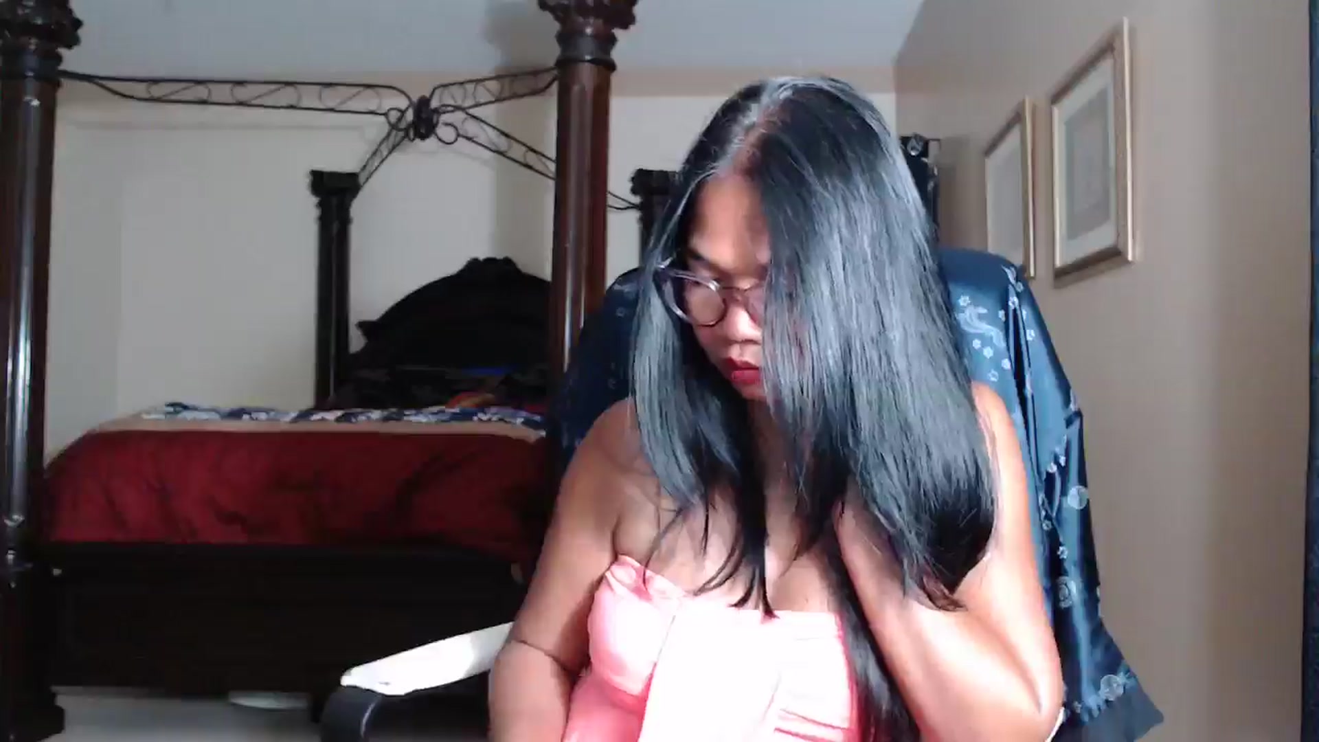 Gallery image thumbnail from Littlekai2030's myfreecams stream on, 05/04/2026, 24:18 image 17 of 20