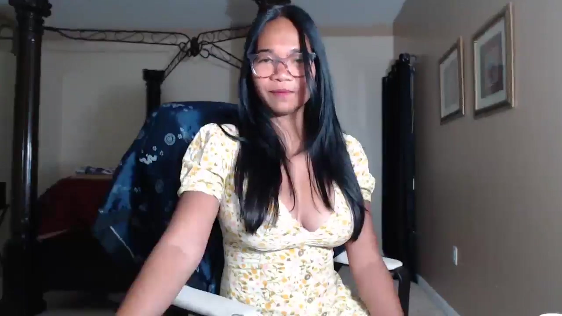 Gallery image thumbnail from Littlekai2030's myfreecams stream on, 05/05/2026, 03:47 image 13 of 20