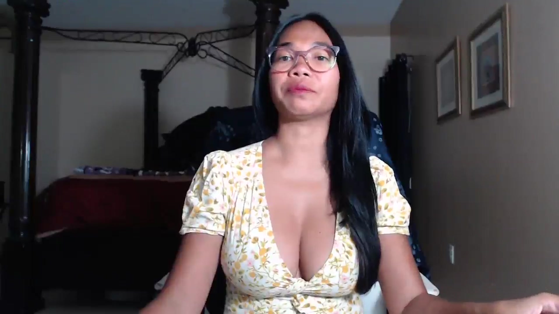 Gallery image thumbnail from Littlekai2030's myfreecams stream on, 05/05/2026, 03:47 image 2 of 20