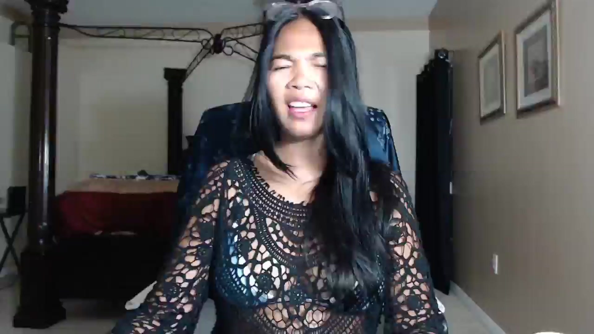 Gallery image thumbnail from Littlekai2030's myfreecams stream on, 05/09/2026, 03:12 image 11 of 20