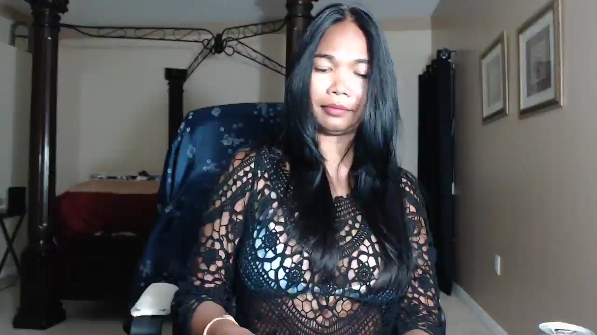 Gallery image thumbnail from Littlekai2030's myfreecams stream on, 05/09/2026, 03:32 image 2 of 20