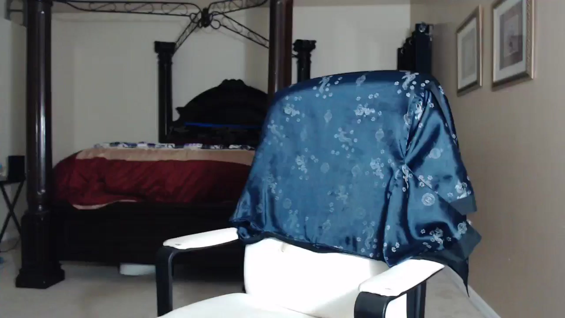 Gallery image thumbnail from Littlekai2030's myfreecams stream on, 05/10/2026, 02:26 image 1 of 20