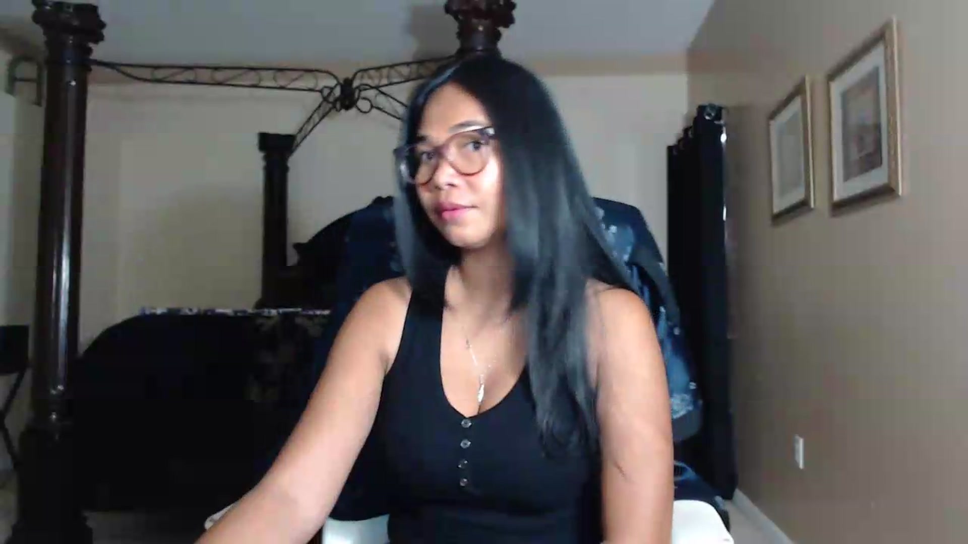 Gallery image thumbnail from Littlekai2030's myfreecams stream on, 05/11/2026, 24:01 image 2 of 20