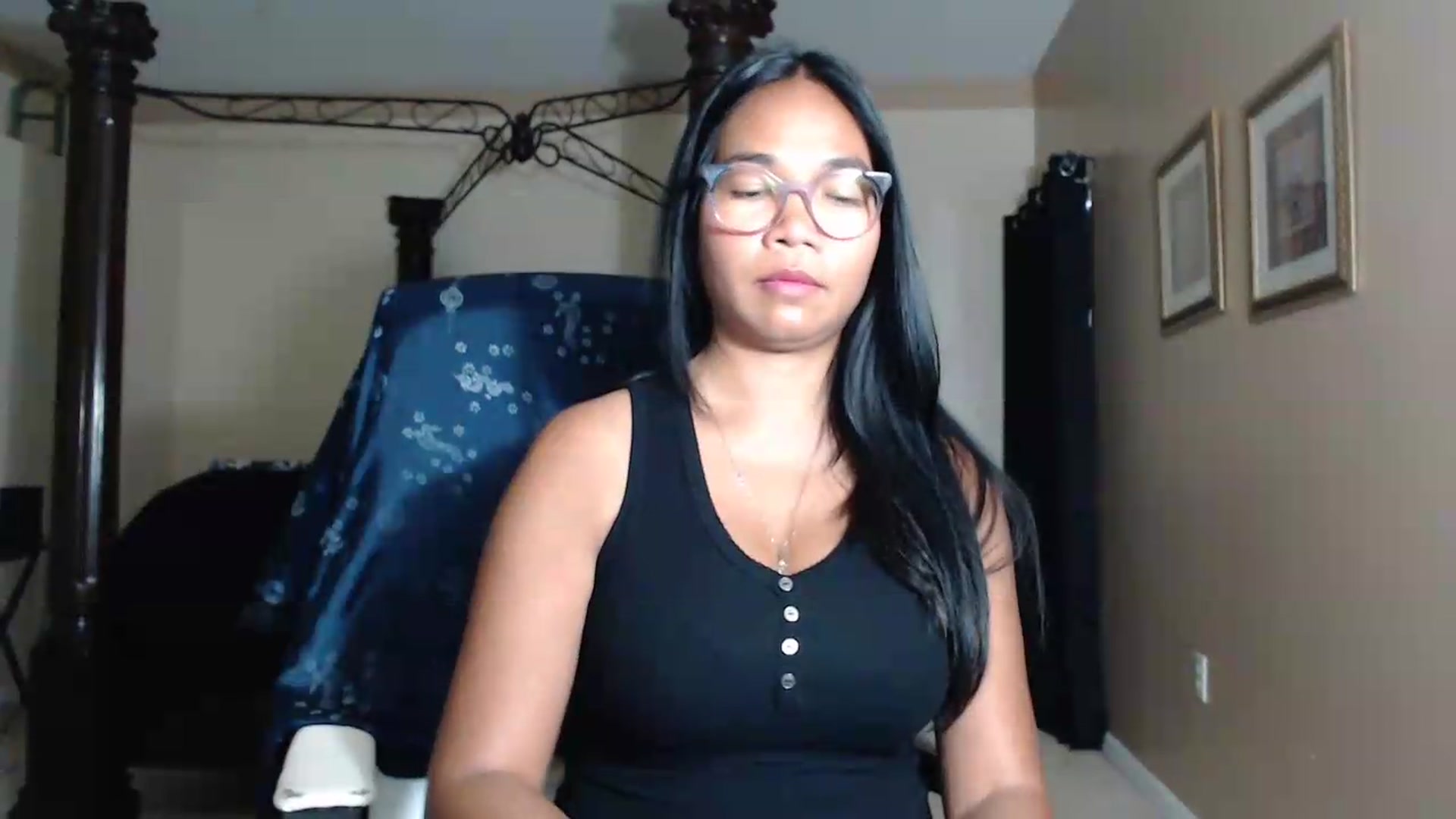 Gallery image thumbnail from Littlekai2030's myfreecams stream on, 05/11/2026, 24:01 image 17 of 20