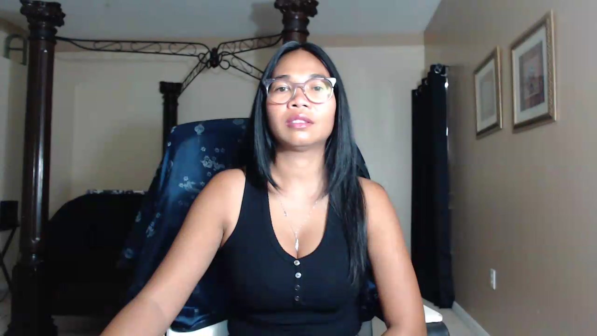 Gallery image thumbnail from Littlekai2030's myfreecams stream on, 05/11/2026, 24:01 image 3 of 20