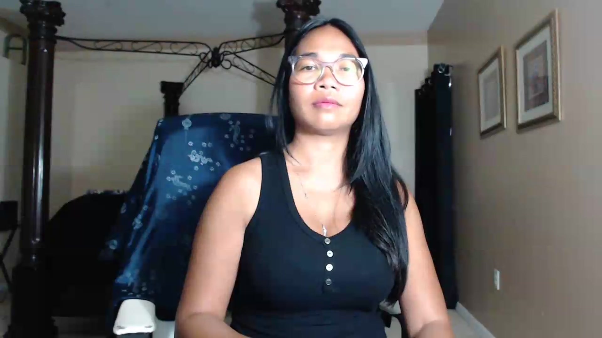 Gallery image thumbnail from Littlekai2030's myfreecams stream on, 05/11/2026, 24:01 image 16 of 20