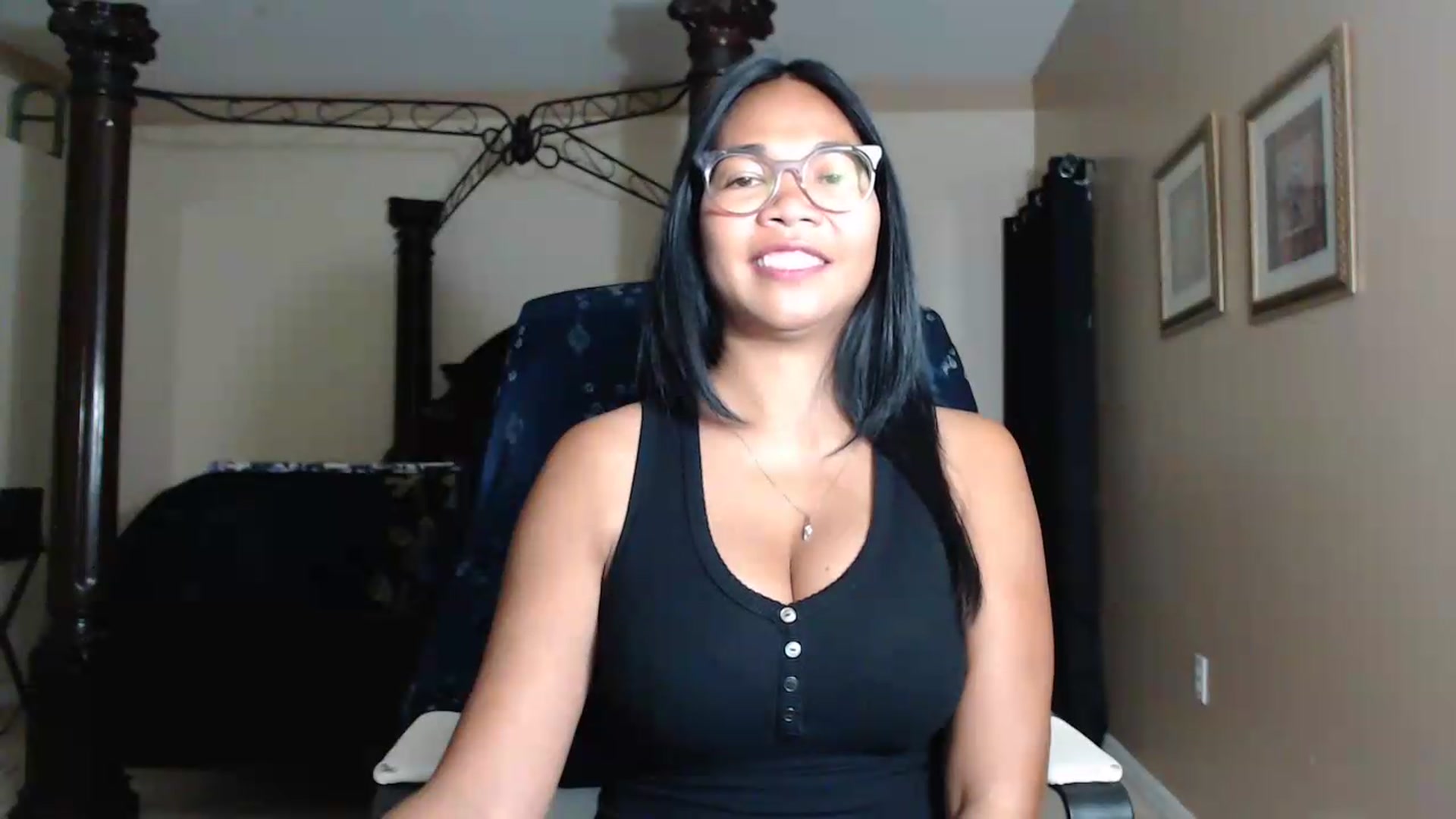 Gallery image thumbnail from Littlekai2030's myfreecams stream on, 05/11/2026, 03:41 image 14 of 20