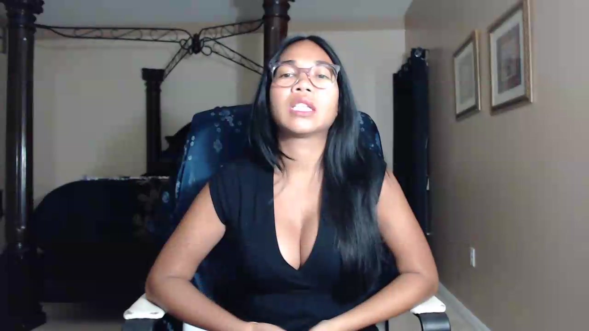 Gallery image thumbnail from Littlekai2030's myfreecams stream on, 05/13/2026, 03:47 image 3 of 20
