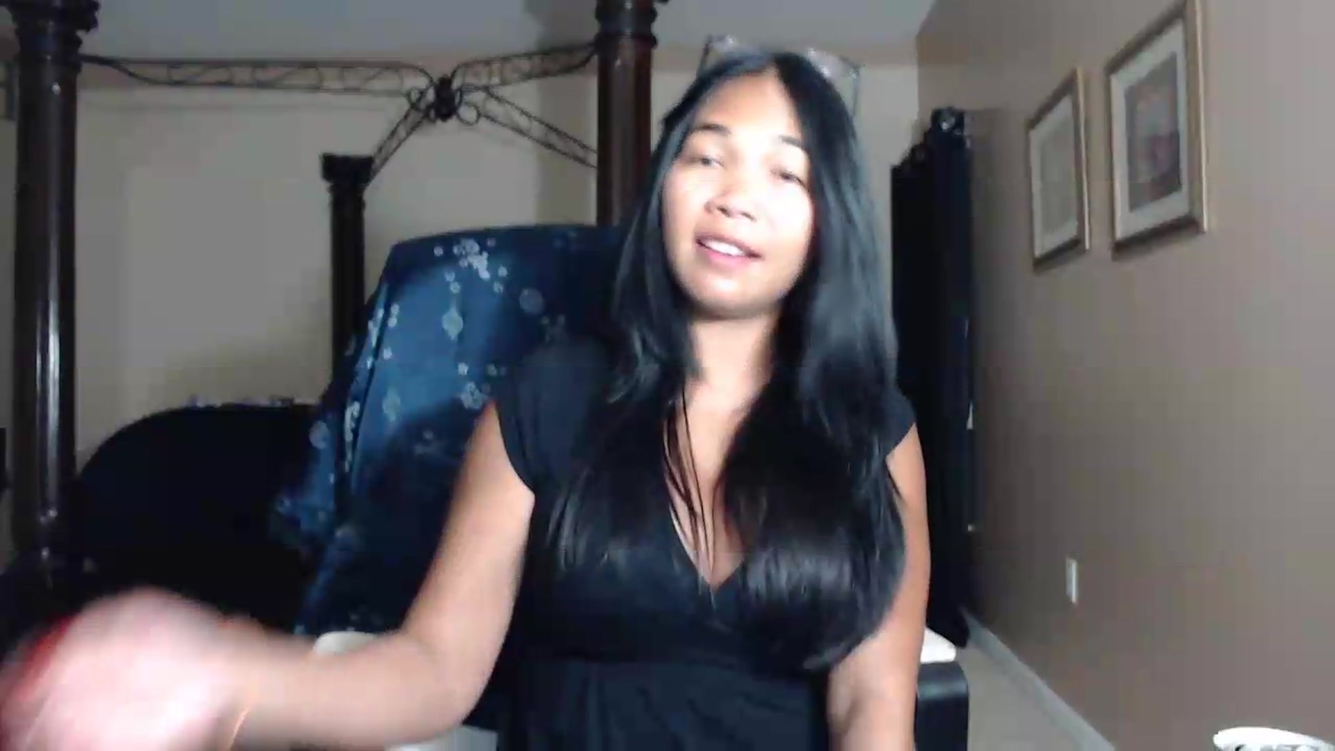 Gallery image thumbnail from Littlekai2030's myfreecams stream on, 05/13/2026, 03:47 image 5 of 20