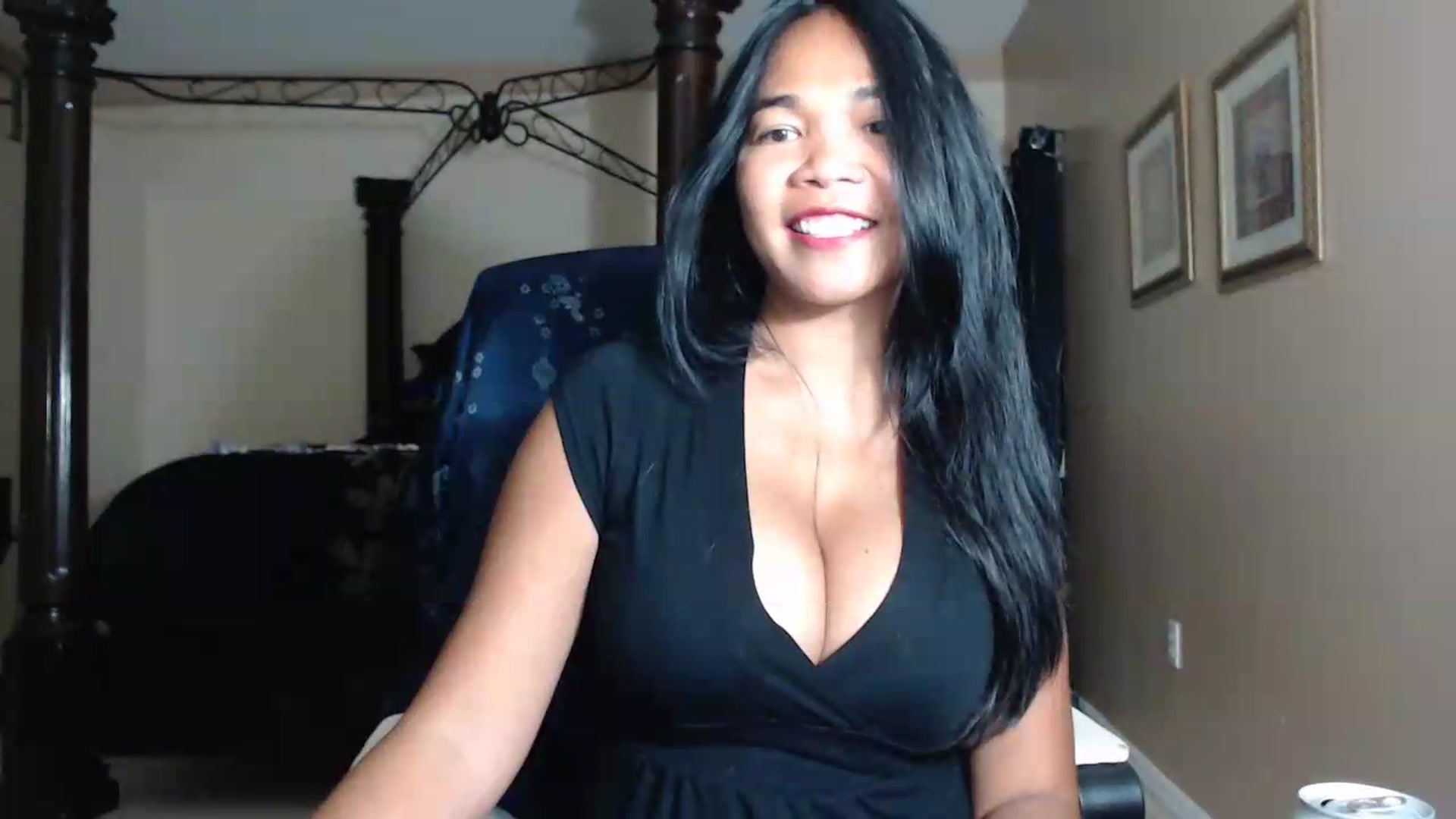 Gallery image thumbnail from Littlekai2030's myfreecams stream on, 05/13/2026, 03:47 image 16 of 20