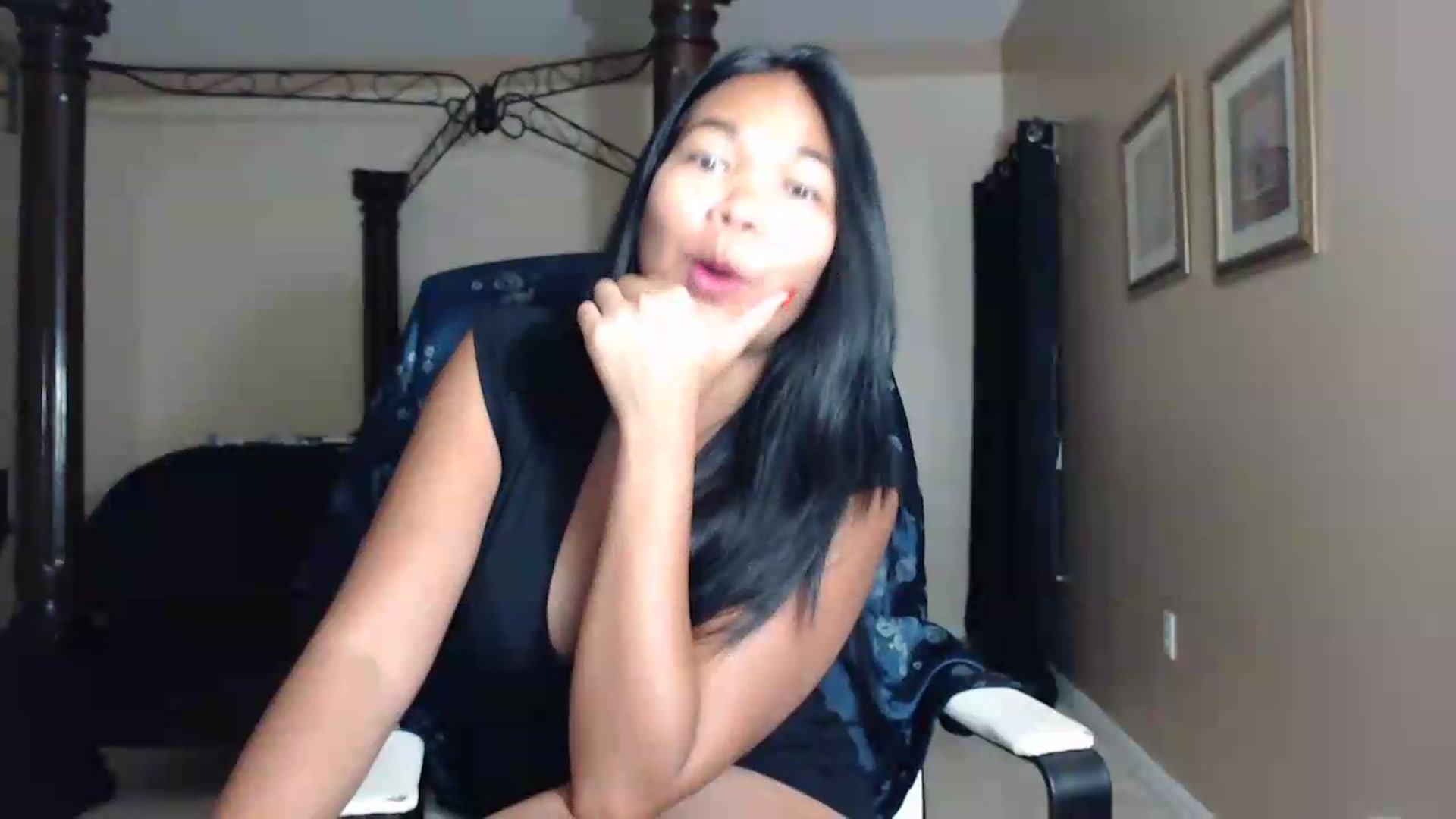 Gallery image thumbnail from Littlekai2030's myfreecams stream on, 05/13/2026, 03:47 image 6 of 20