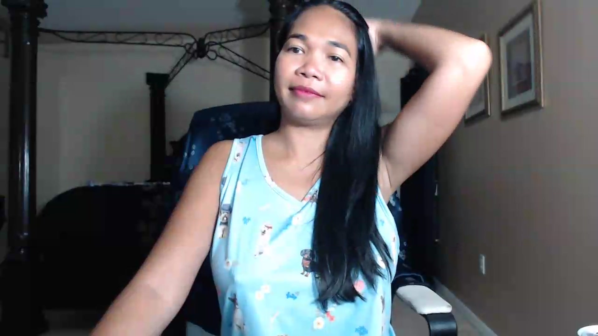 Gallery image thumbnail from Littlekai2030's myfreecams stream on, 05/13/2026, 03:47 image 19 of 20