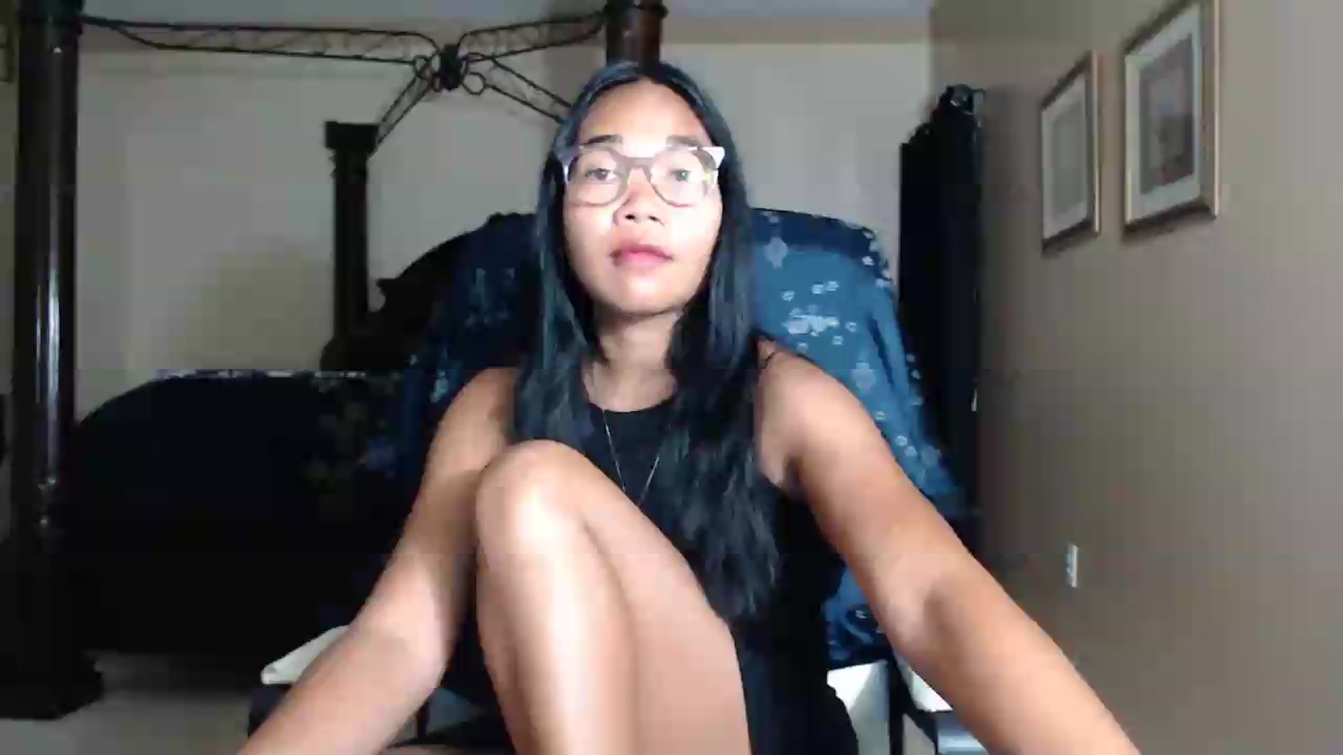 Gallery image thumbnail from Littlekai2030's myfreecams stream on, 05/15/2026, 03:54 image 1 of 20