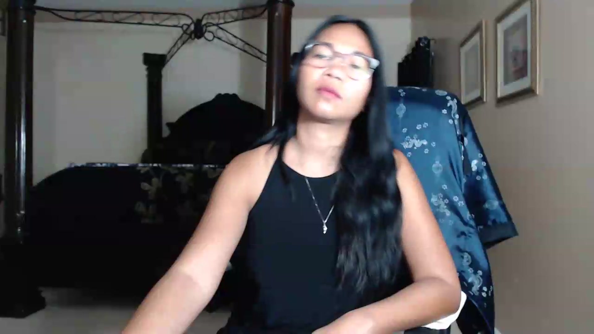 Gallery image thumbnail from Littlekai2030's myfreecams stream on, 05/15/2026, 03:54 image 4 of 20