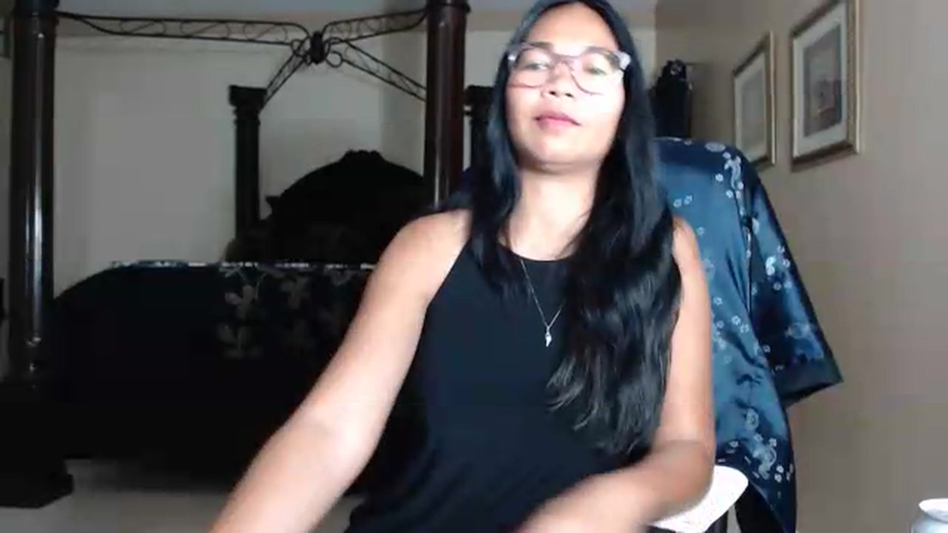 Gallery image thumbnail from Littlekai2030's myfreecams stream on, 05/15/2026, 03:54 image 6 of 20